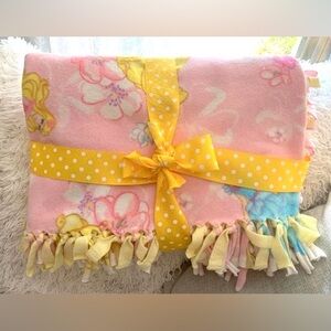 Vtg custom made 90’s Disney princes girls blanket yellow blue on pink Sz twin